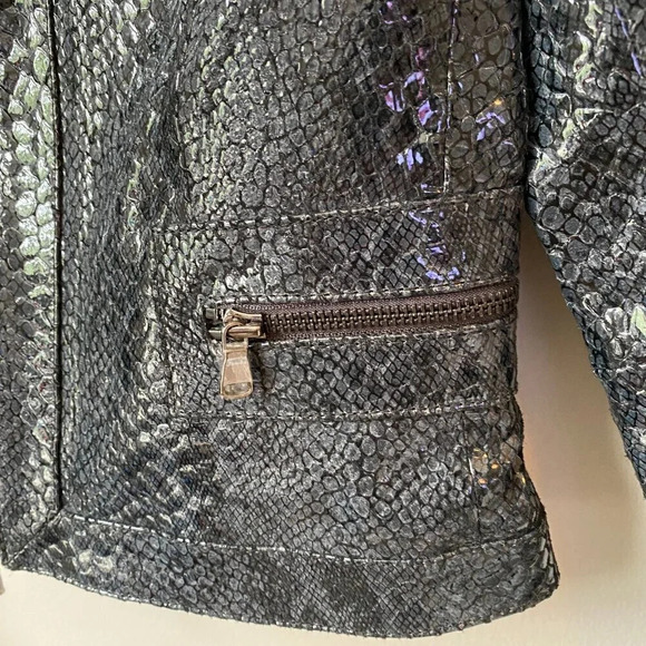 NWOT Jones New York Women's Size Small 100% Leather Glossy Full Zip Black Jacket - Picture 7 of 16